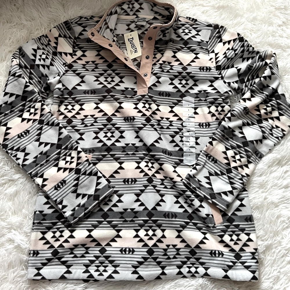 NWT Duluth fleece pullover women size S